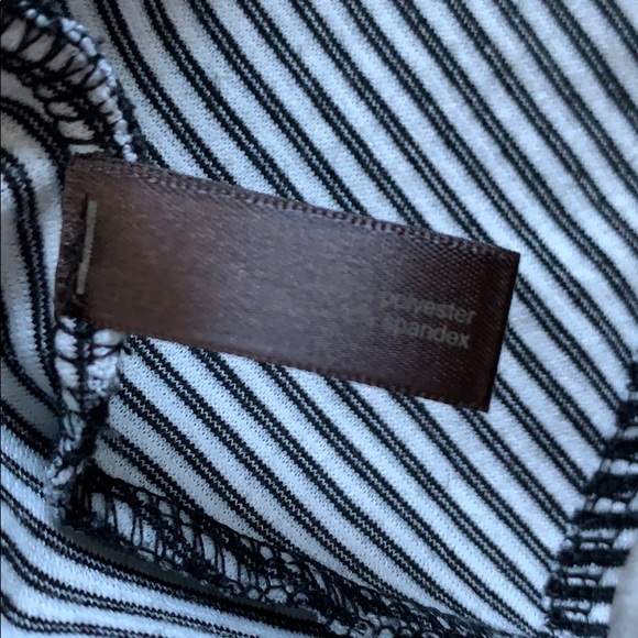 The limited zipper back peplum blouse - Picture 4 of 5